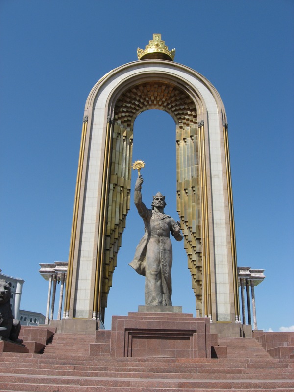 Душанбе. Мемориальный комплекс основателю Таджикистана И.Сомони