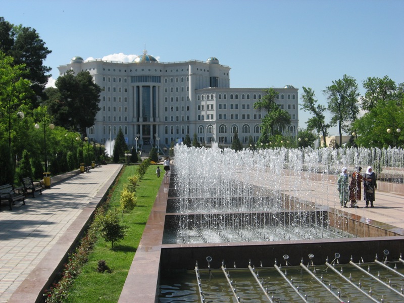 Душанбе. Национальная библиотека.
