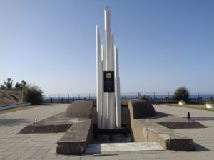 Кабардинка. Памятник погибшим при крушении лайнера "Адмирал Нахимов"