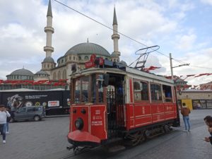 Стамбул. Ретро-трамвай