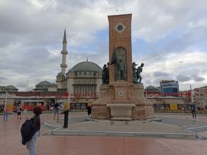 Стамбул. Площадь Таксим