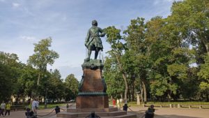 Кронштадт. Памятник Петру I